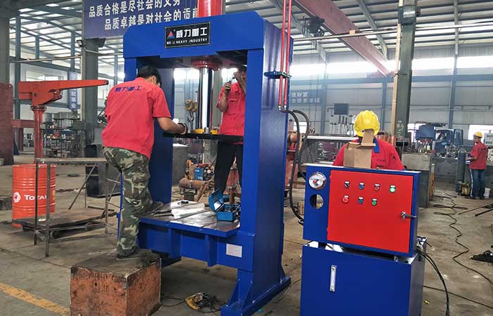 50噸龍門(框式)液壓機 50噸龍門(框式)液壓機